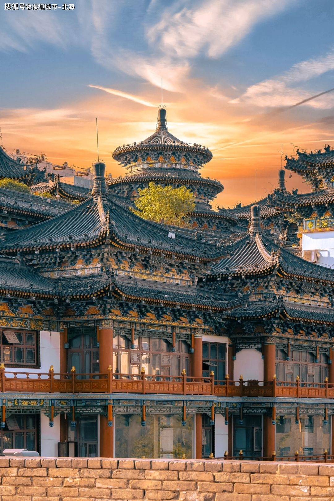 现在去西安旅游住在哪里比较经济实惠呢？现在报团去西安四日游多少钱人民币