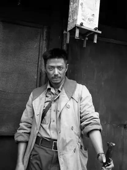 《误杀3》狂虐段奕宏，虎扑年度叔圈冠军，他就是性张力代名词