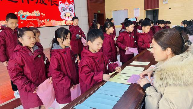 郑州高新区莲花街小学低段乐考：我们通关啦！