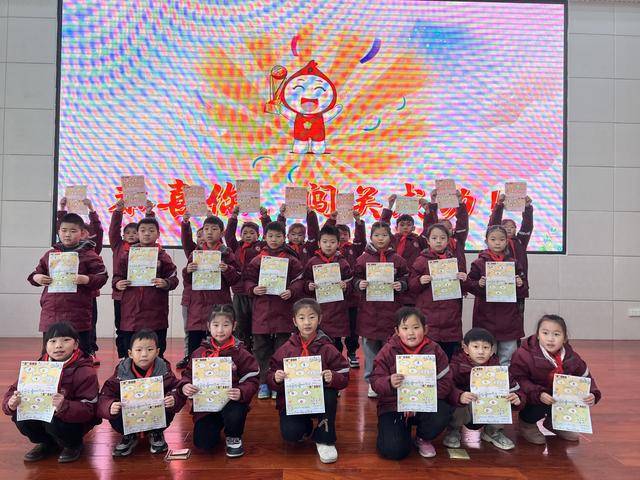 郑州高新区莲花街小学低段乐考：我们通关啦！
