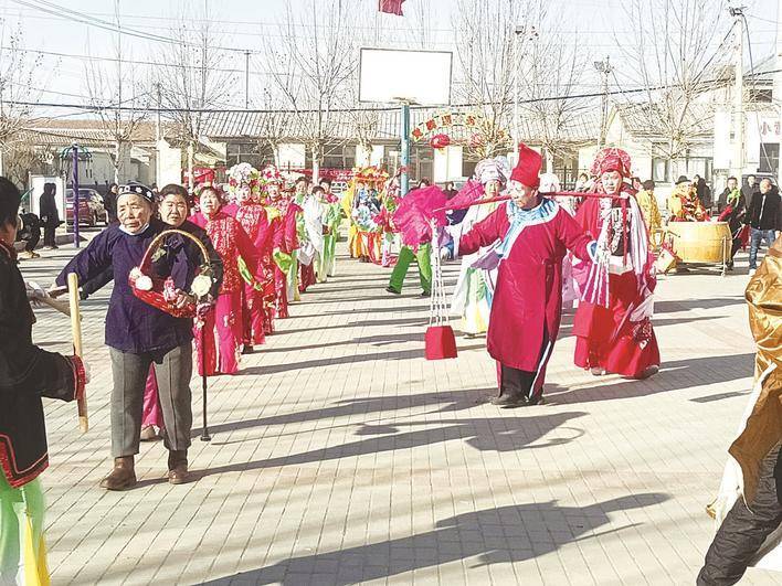 安次区 “家门口”乐享文化年