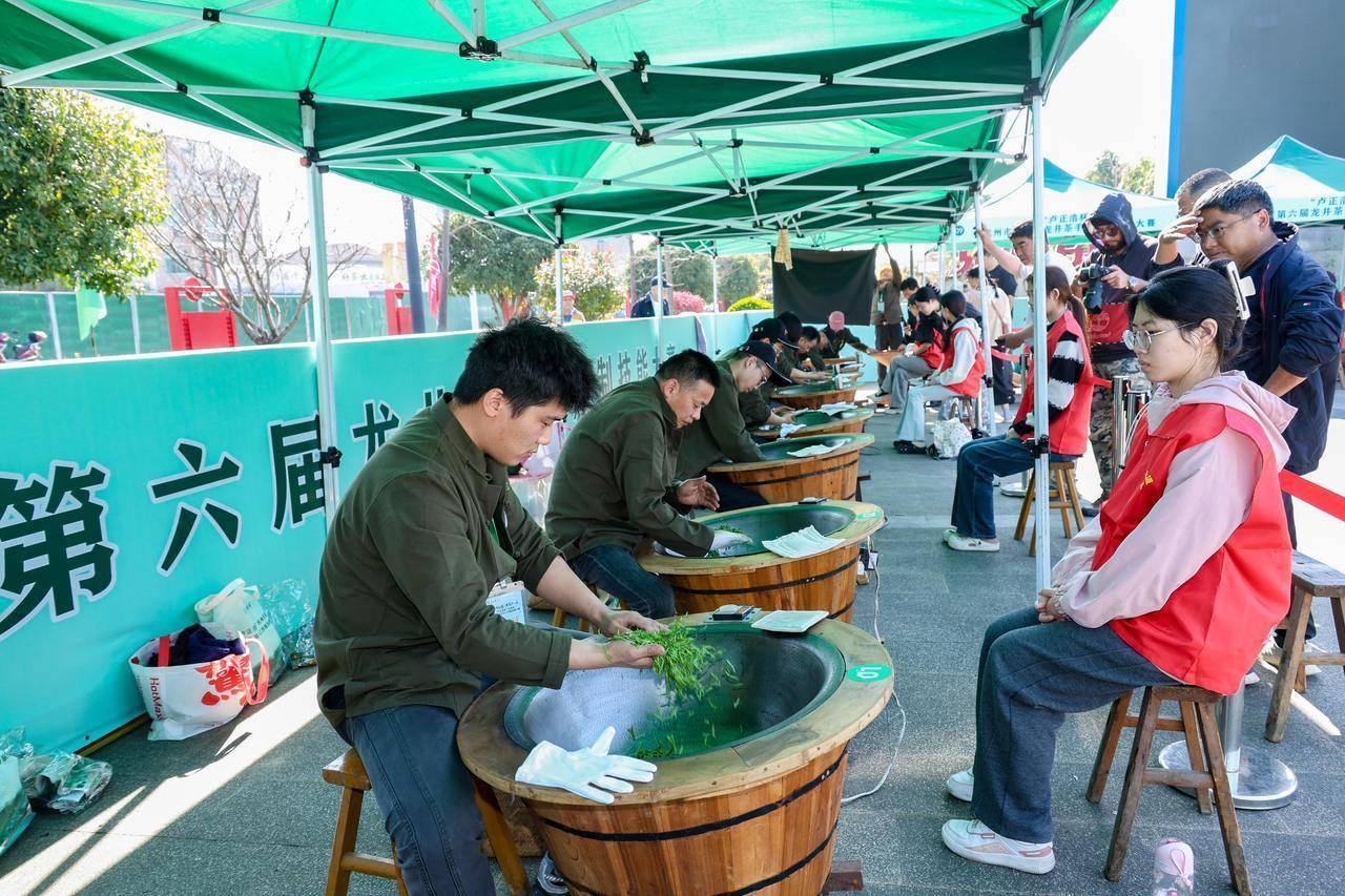 00后新秀首战告捷！新一届龙井茶手工炒制技能大赛结果出炉
