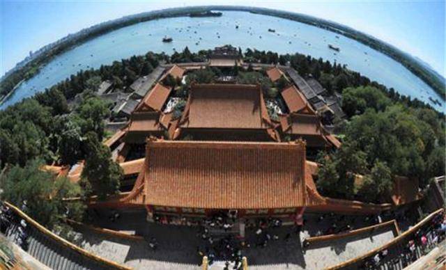 人民币上的错字用了这么多年，为何不改？背后与中华传统文化有关