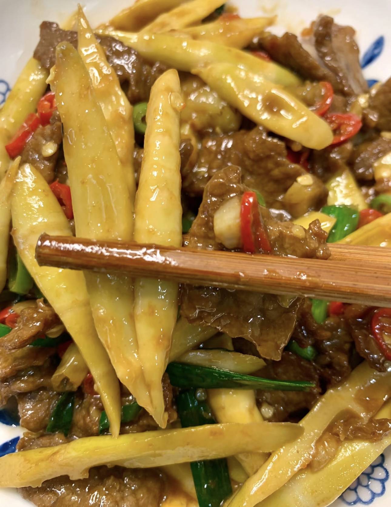 牛肉炒竹笋，鲜嫩爽口，下饭神器！
