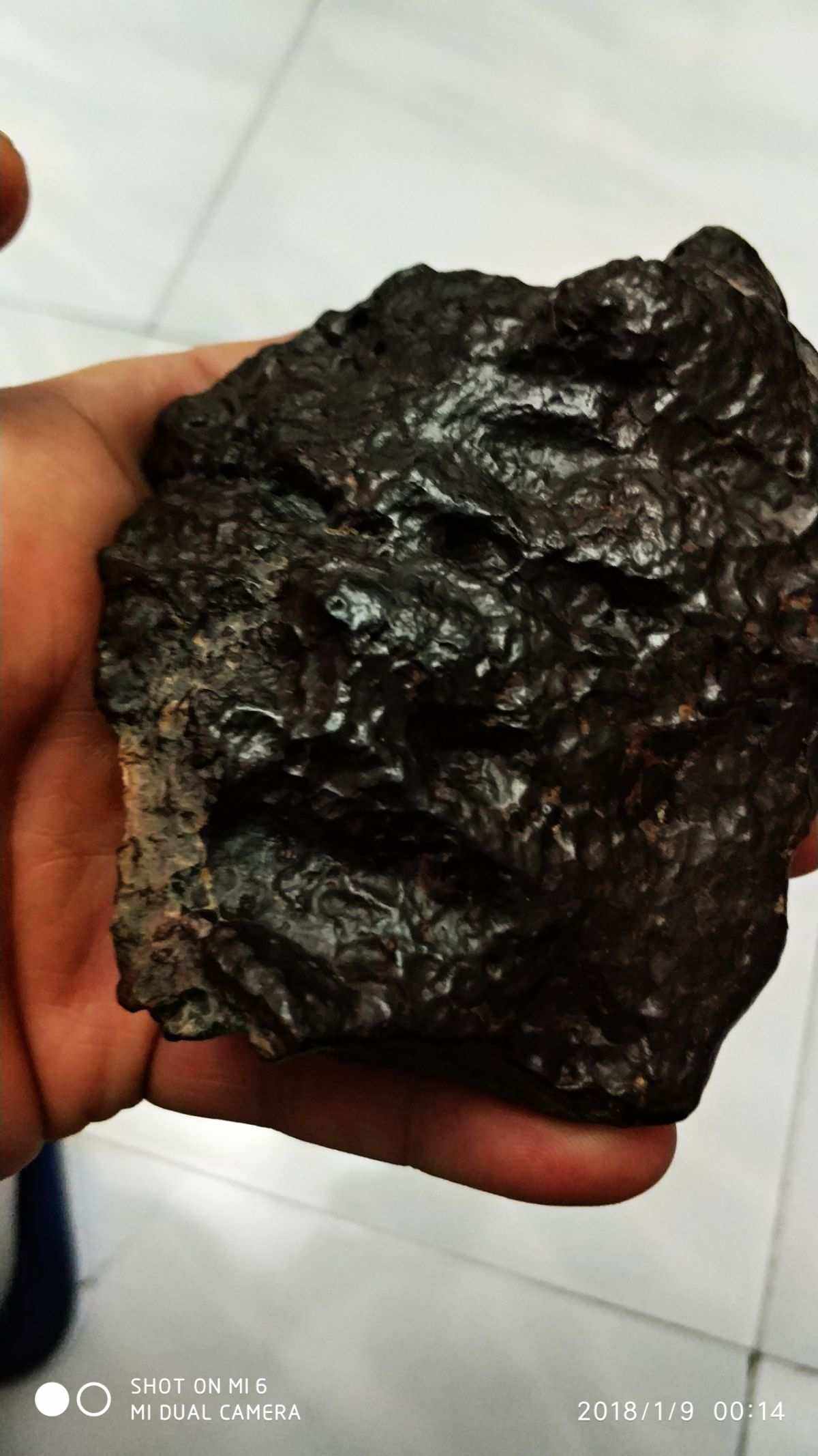黑色的贵金属(最贵的黑色金属)