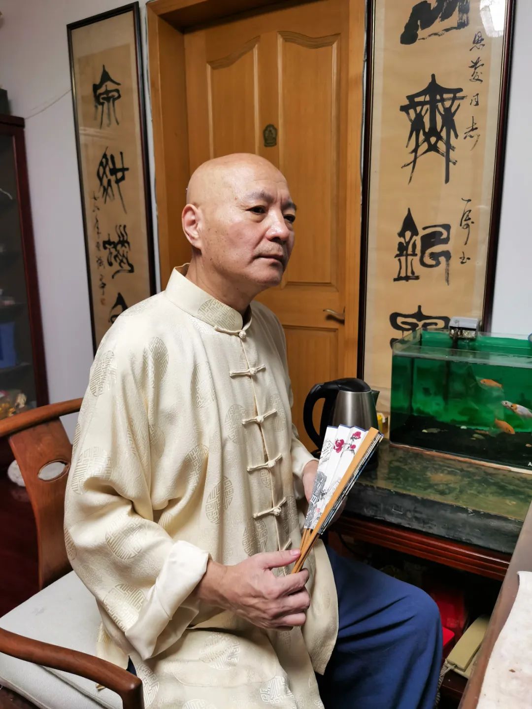 包含濯润贵金属的词条