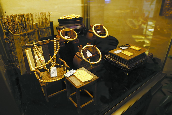 贵金属艺术品(简述贵金属及艺术品投资品种及其特点)
